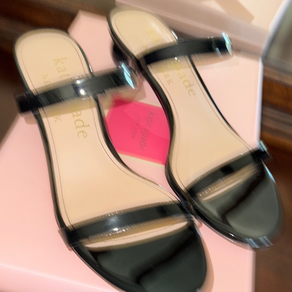kate spade Palm Springs Black Patent Leather Two-Strap Heels size 8.5 - Picture 5 of 5